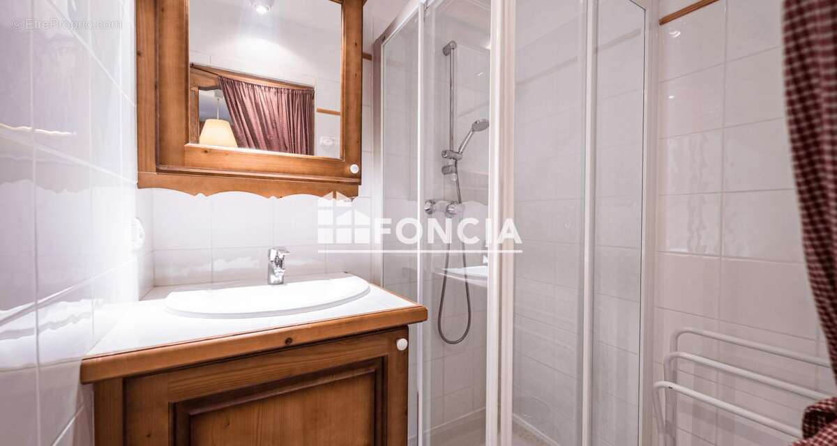 Appartement à CREST-VOLAND