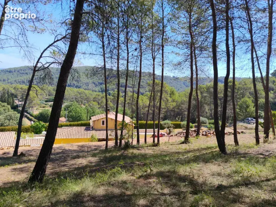 Terrain 2 030 m² à vendre à Taradeau (83460) - photo 5