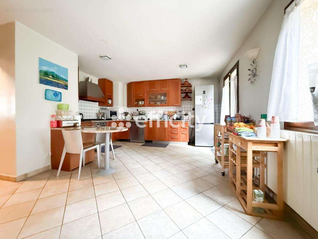 Maison 155 m² à Argenteuil  - photo 2