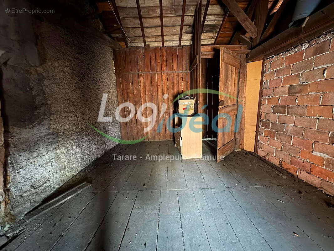 Appartement entièrement rénové avec goût - photo 12