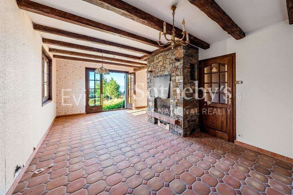 Maison à NEUVECELLE