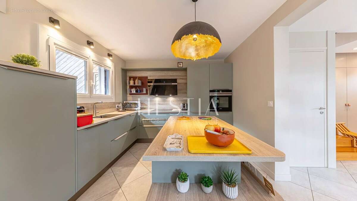 Maison à AIX-LES-BAINS