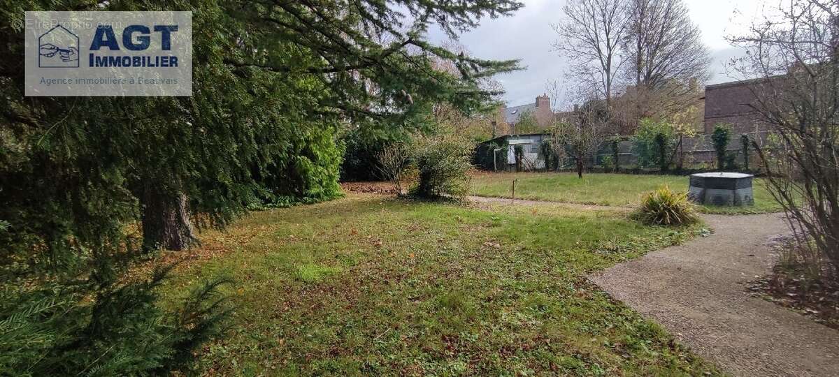 Maison à BEAUVAIS