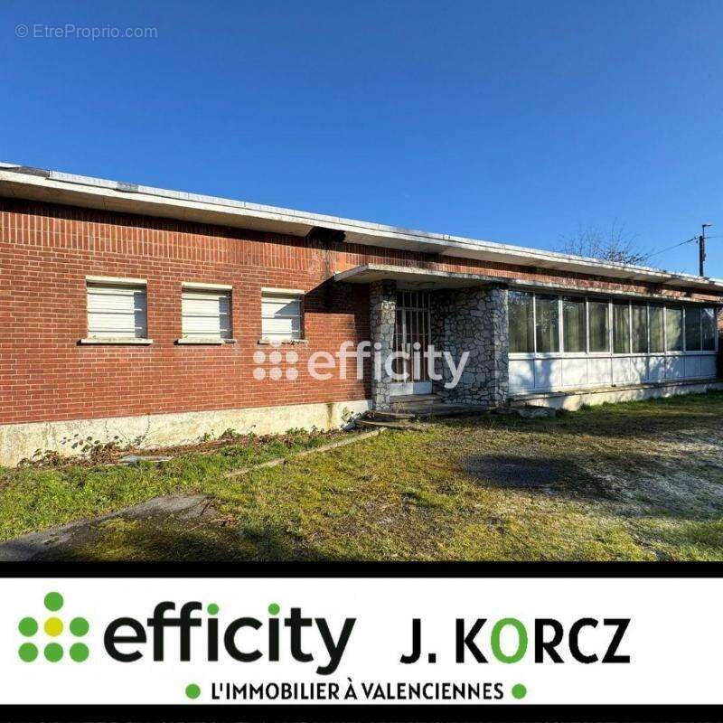 Commerce à CONDE-SUR-L&#039;ESCAUT