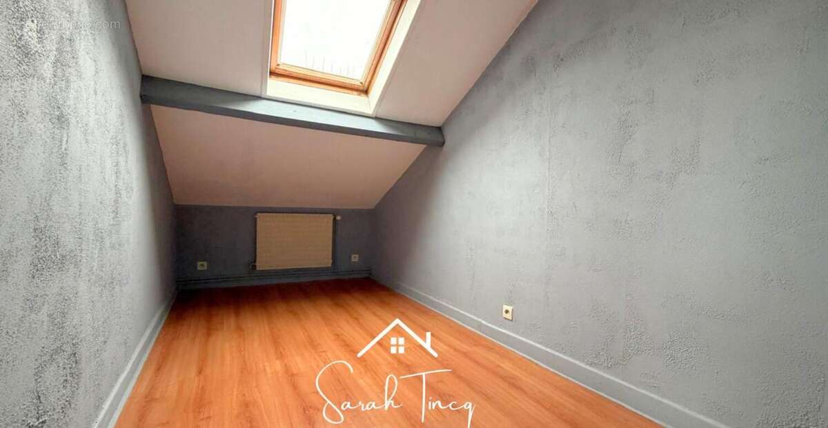 Appartement 259 m² à Lens  - photo 7
