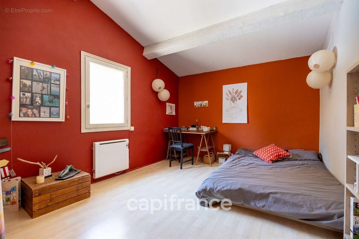 Maison à vendre 7 pièces avec T2 indépendant à Fuveau avec jardin - photo 15