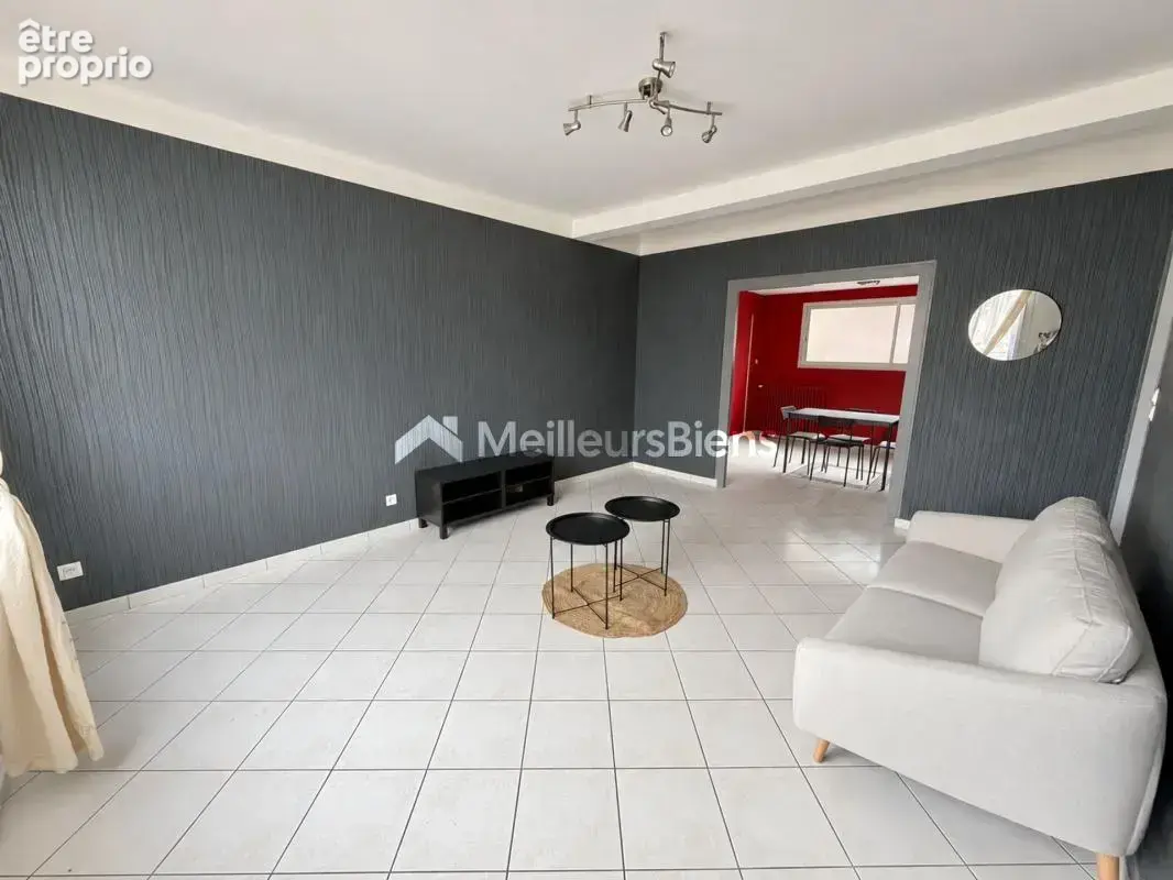 LAVAL - Vue sur La Mayenne - Appartement 2 chambres avec cave - photo 8