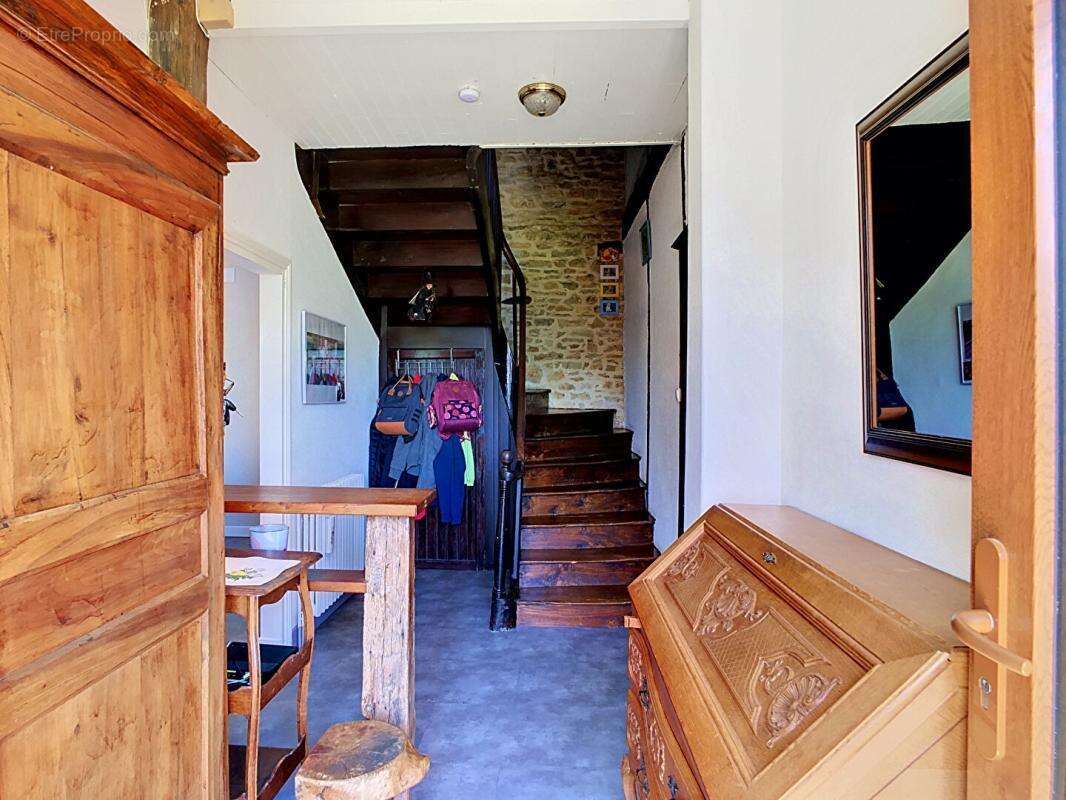 Maison à GOURDON