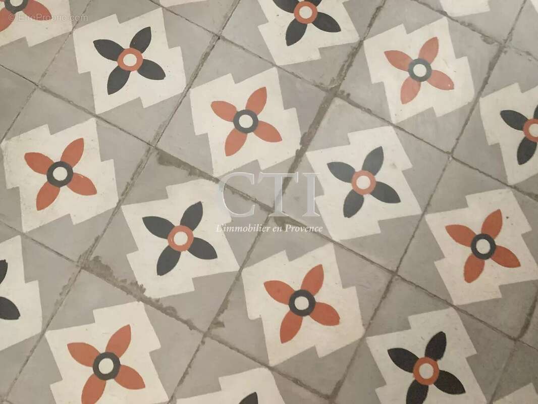 Maison à VAISON-LA-ROMAINE