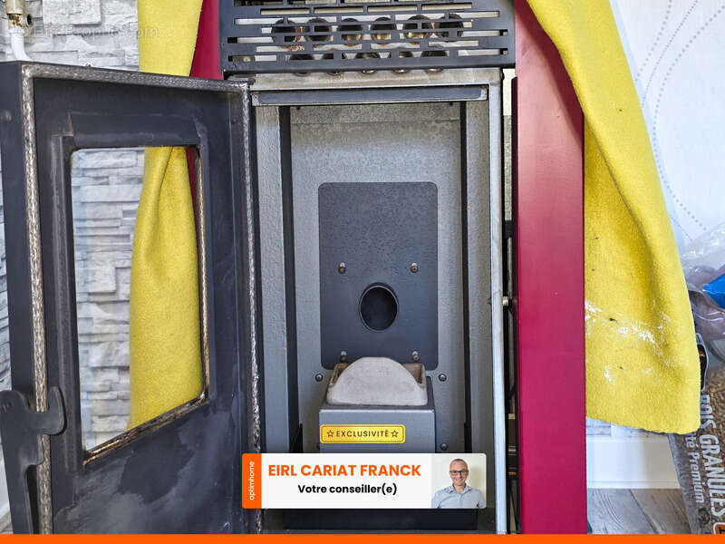 Maison à SAINT-ETIENNE-DE-FURSAC