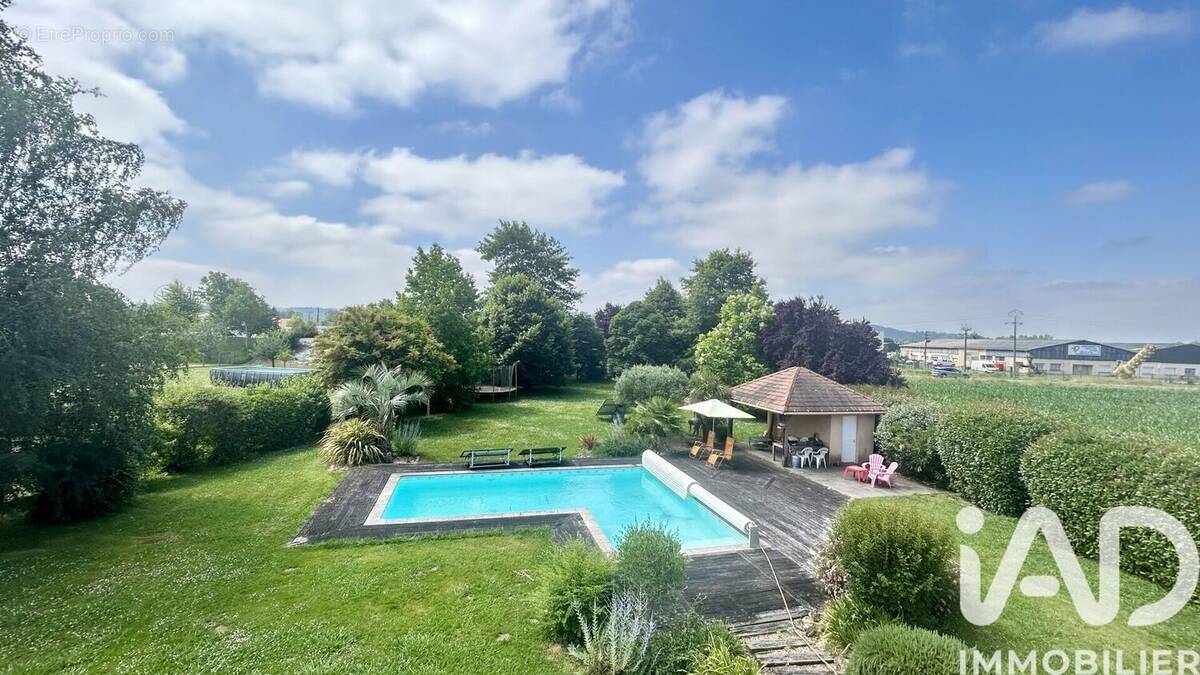 Photo 1 - Maison à DENGUIN