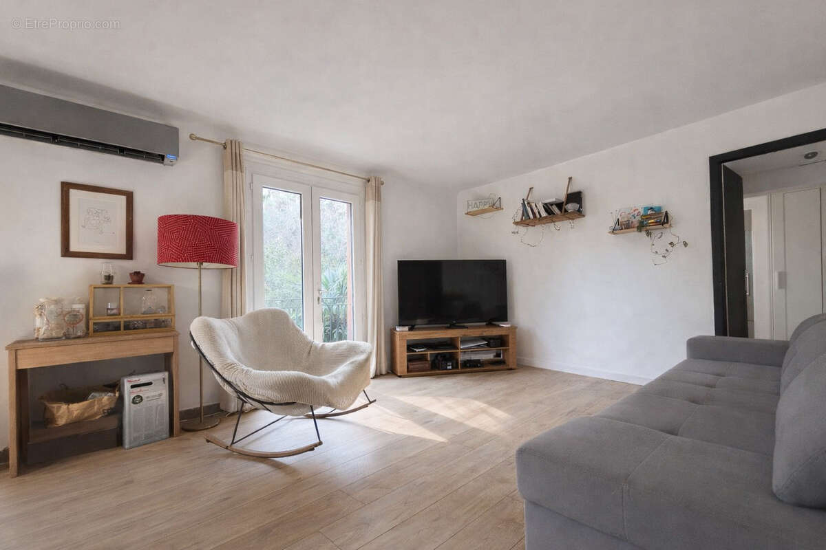 Appartement à ROQUEBRUNE-CAP-MARTIN