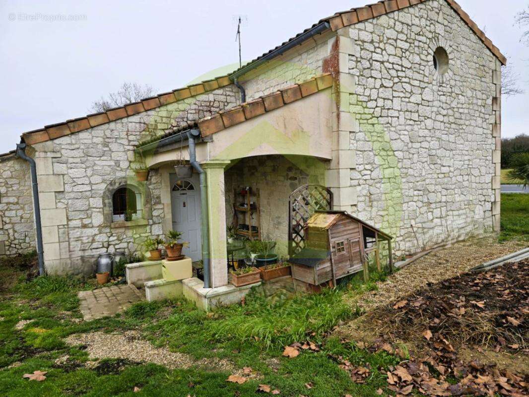 Maison à MIRAMBEAU