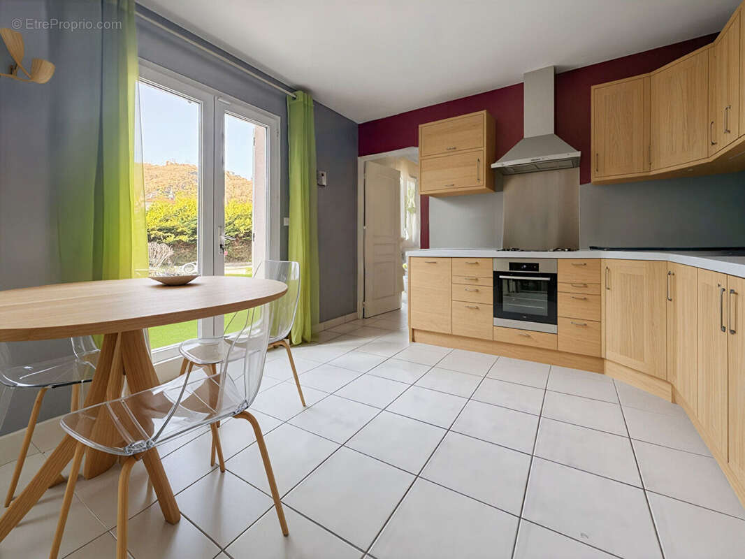 Maison à SAINTE-COLOMBE