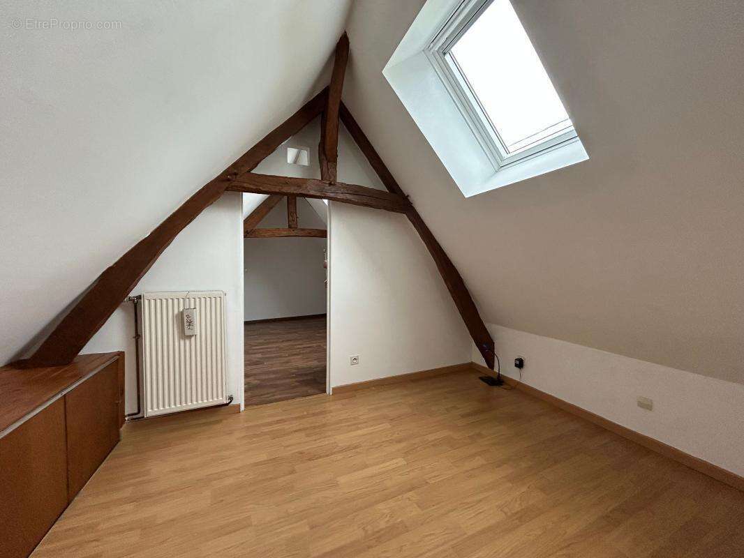 Maison à MONTGERAIN