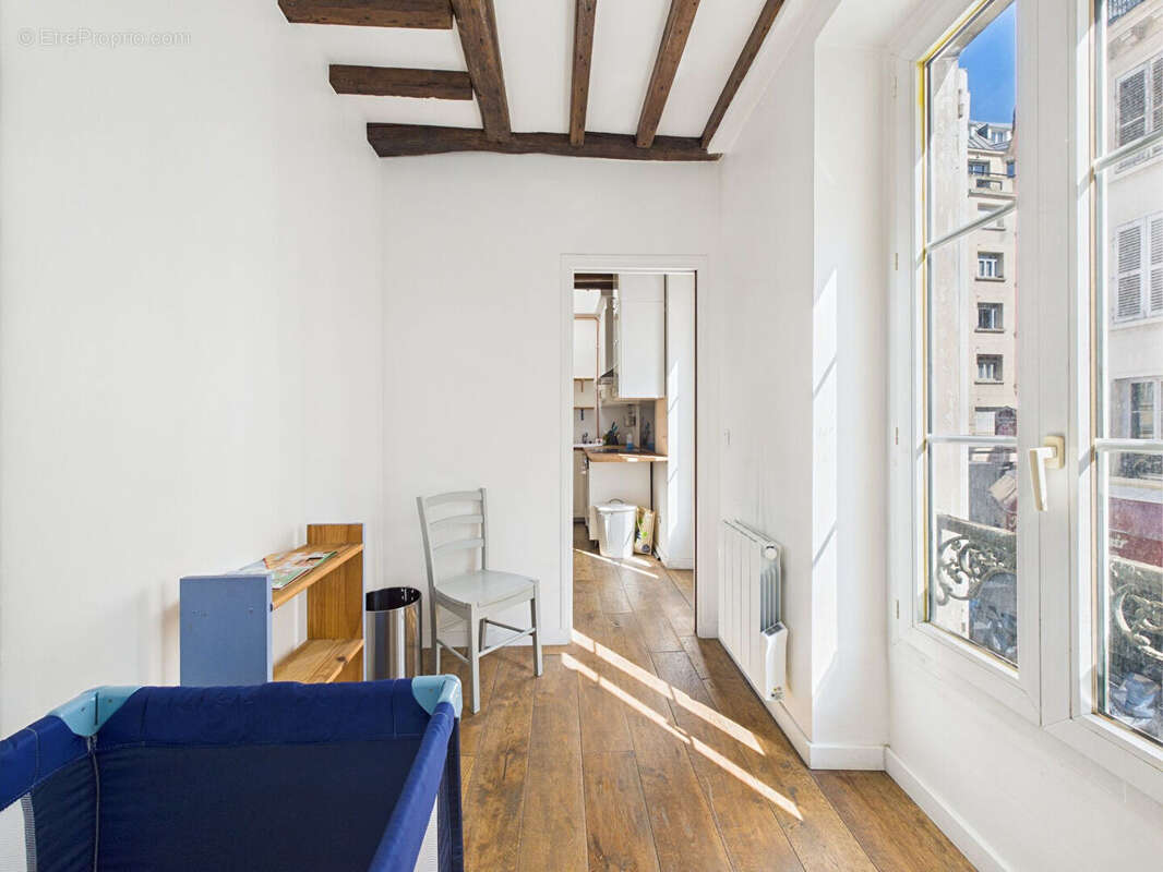 Appartement à PARIS-17E