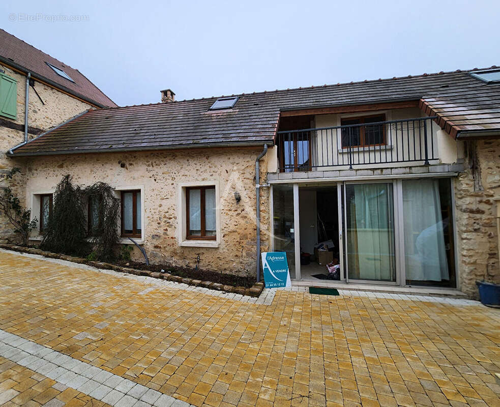 Maison à DOURDAN