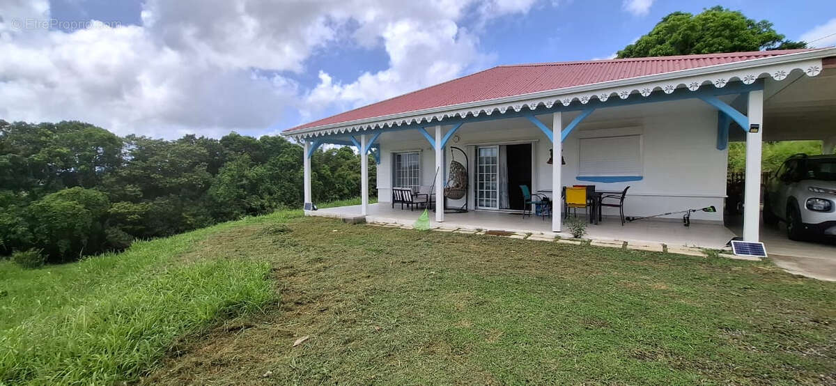 Maison à SAINT-ESPRIT