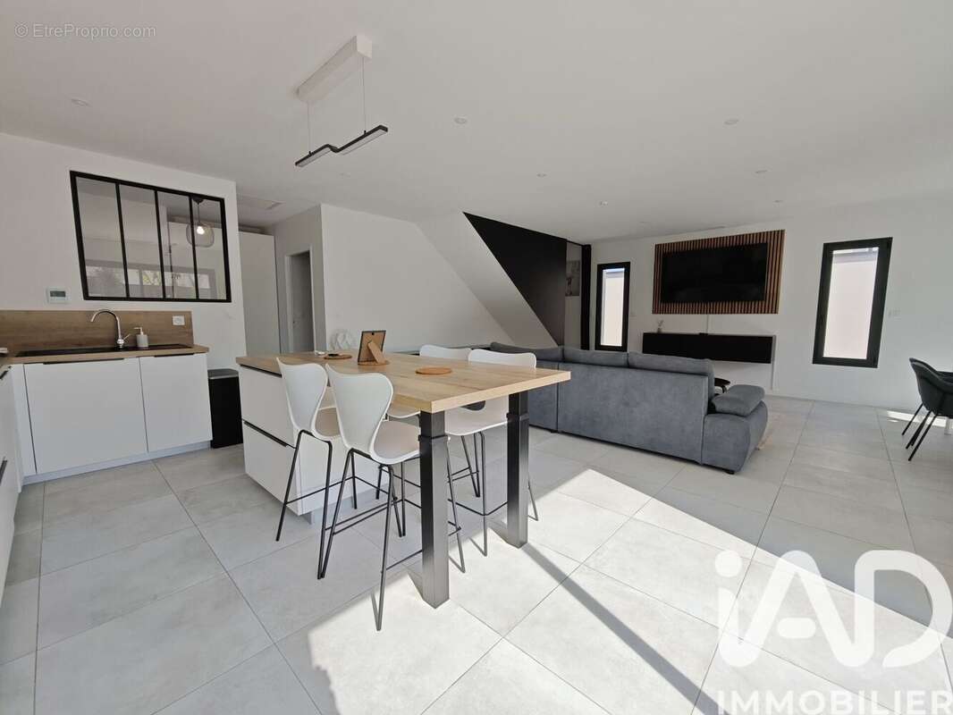 Photo 6 - Maison à SAINT-JEAN-DE-VEDAS