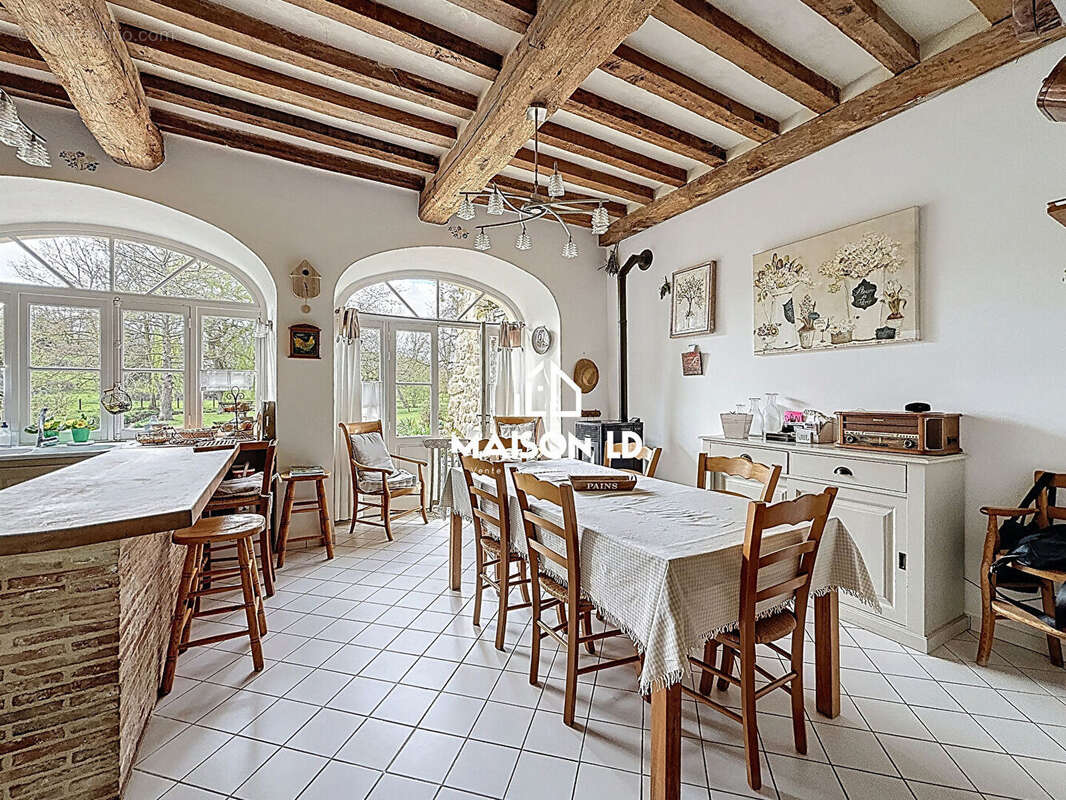 Maison à VERSAINVILLE