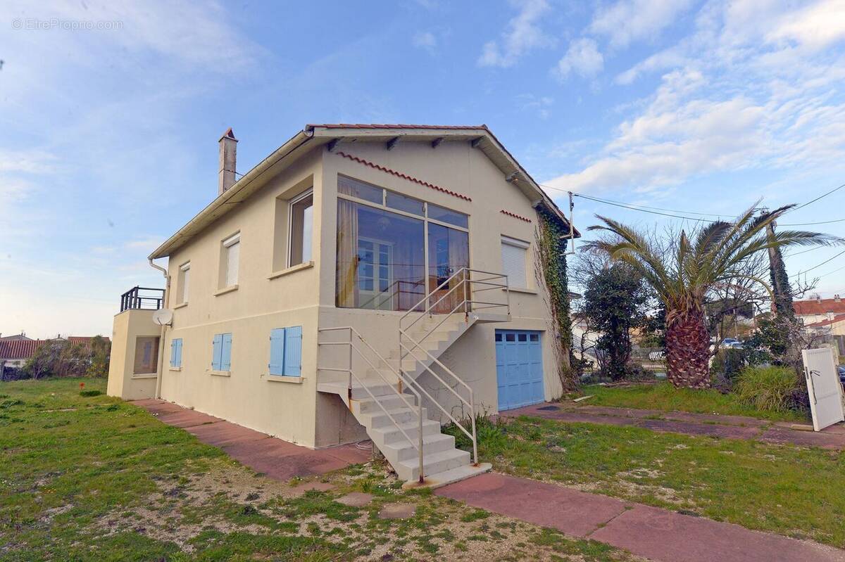 Maison à SAINT-GEORGES-DE-DIDONNE