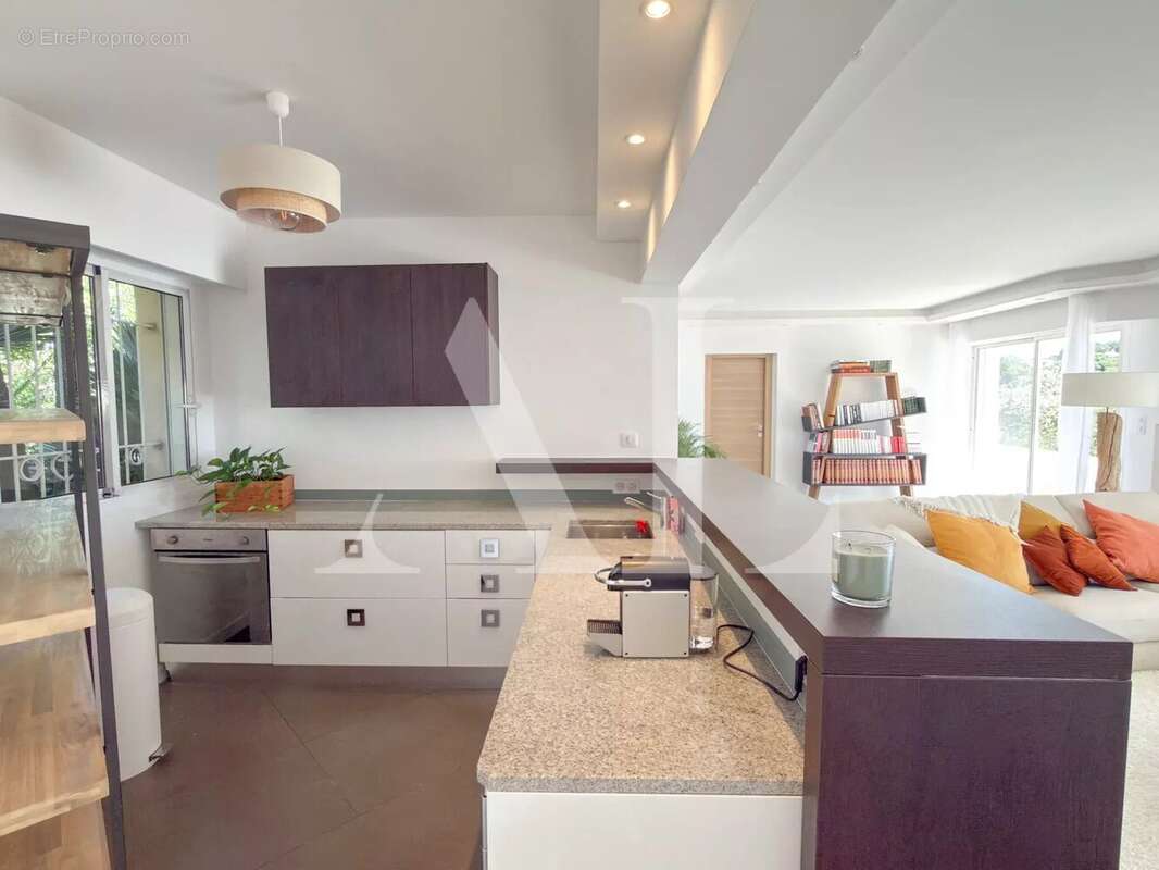 Super-cannes – villa contemporaine avec vue mer panoramique - photo 7