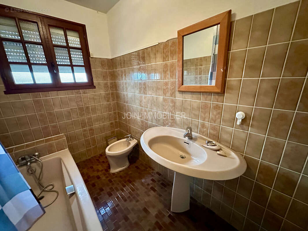 Maison à BRACQUEMONT