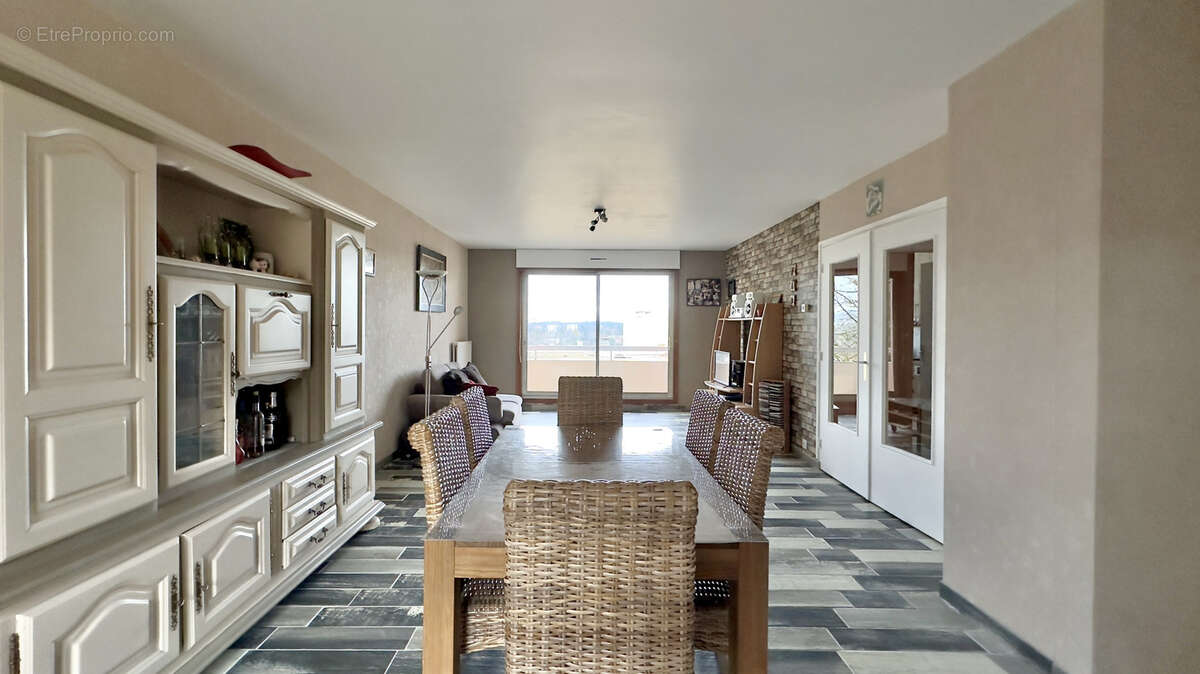 Appartement à LYON-5E