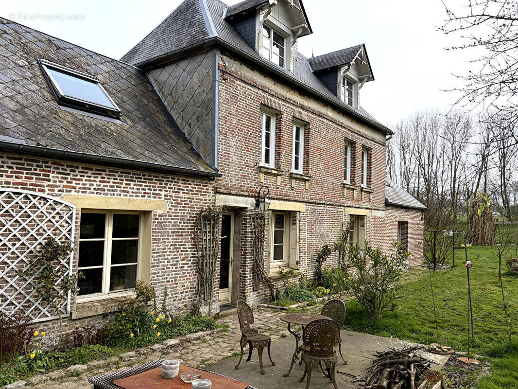 Maison à SAINT-JOUIN-BRUNEVAL