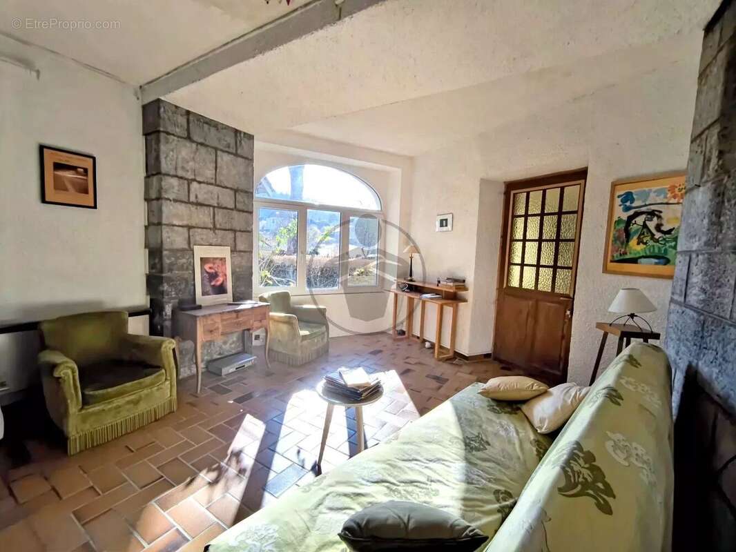 Maison à BAUME-LES-DAMES