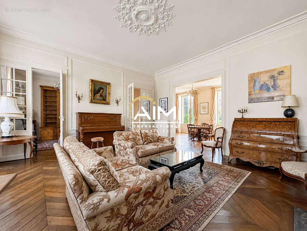 Maison à ETAMPES