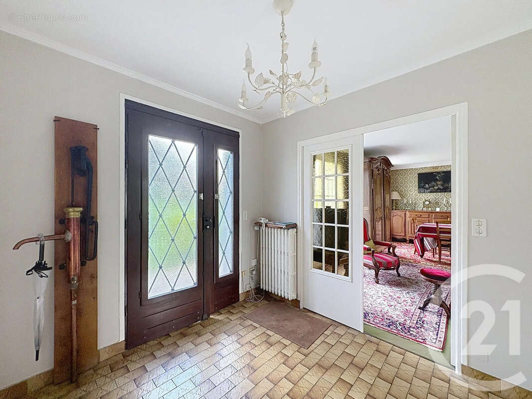 Maison 111 m² à Saint-Andre-Les-Vergers  - photo 3