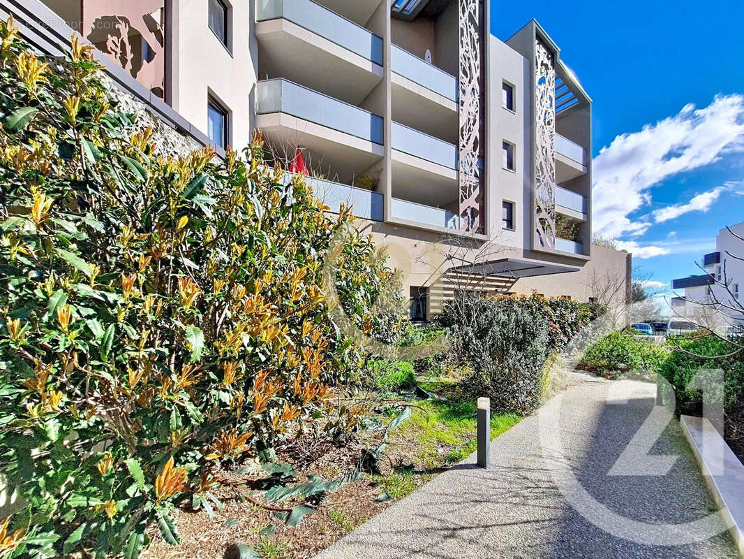 Appartement à SAINT-JEAN-DE-VEDAS