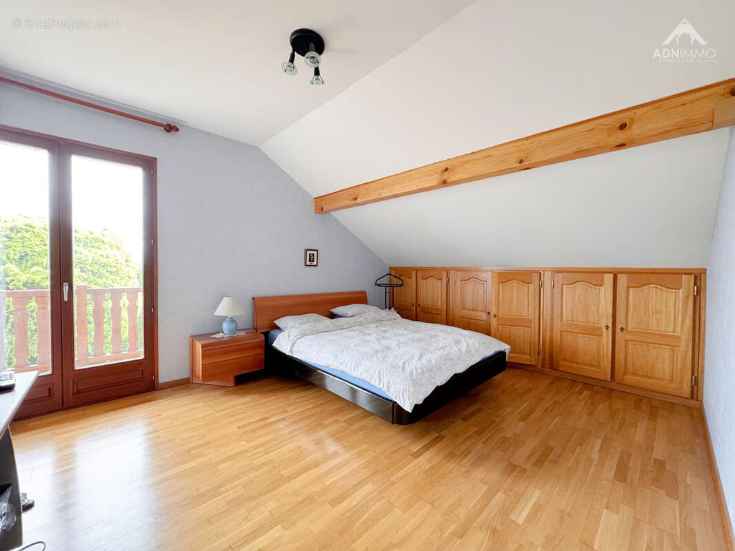 Maison à THOIRY