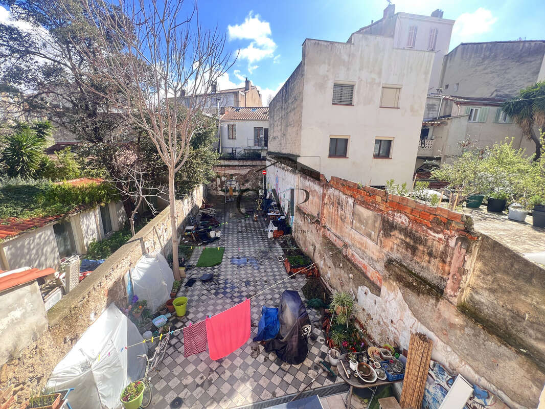 Appartement à MARSEILLE-3E