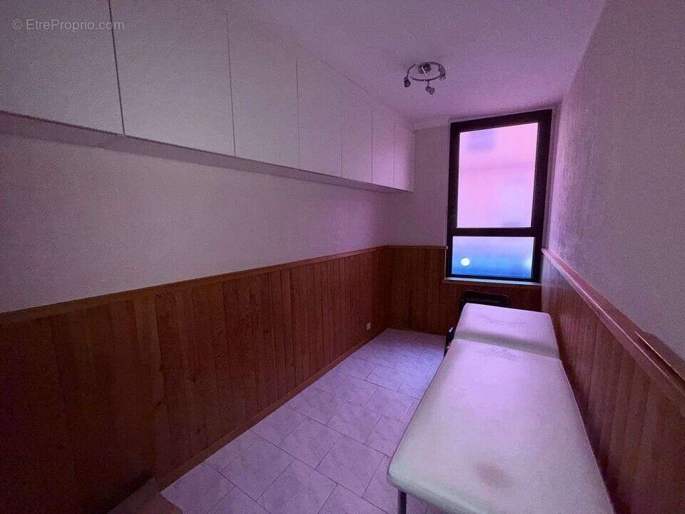 Istres immeuble T7 à vendre - 2 appartements - local - Appartement à ISTRES