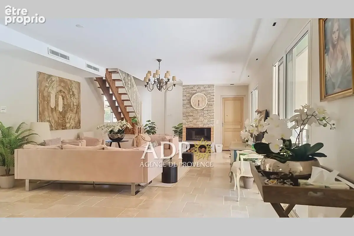 Maison 136 m² à Saint-Cezaire-Sur-Siagne  - photo 6