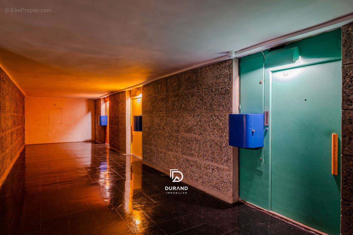 Appartement à MARSEILLE-8E