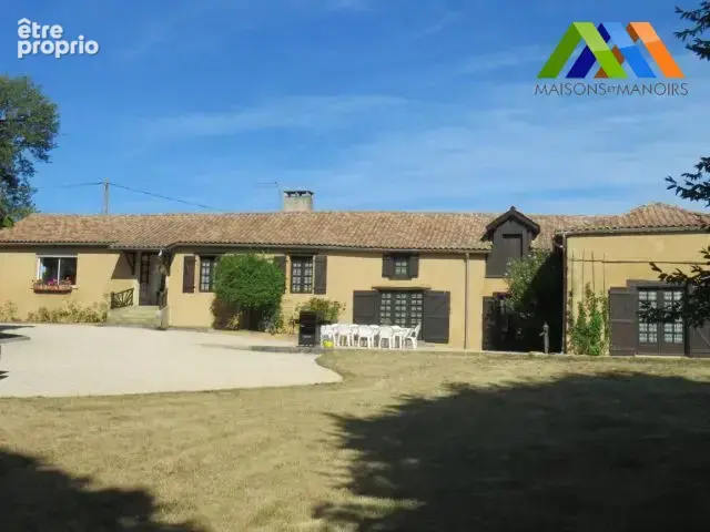 Maison 355 m² à Masseube  - photo 3