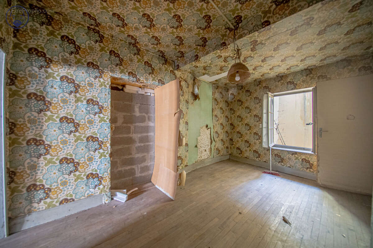 Maison de ville à rénover   Fort potentiel   Idéal investisseur ou résidence principale - photo 10
