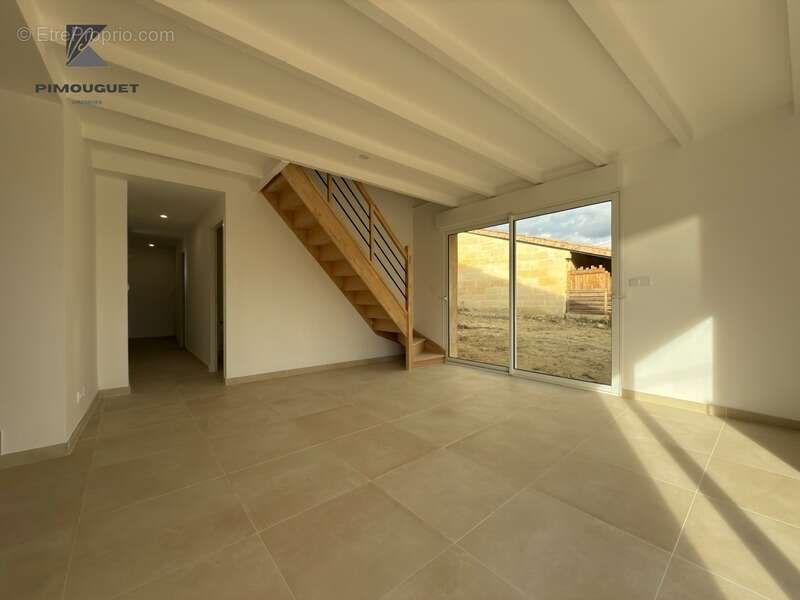 Maison à SAINT-EMILION