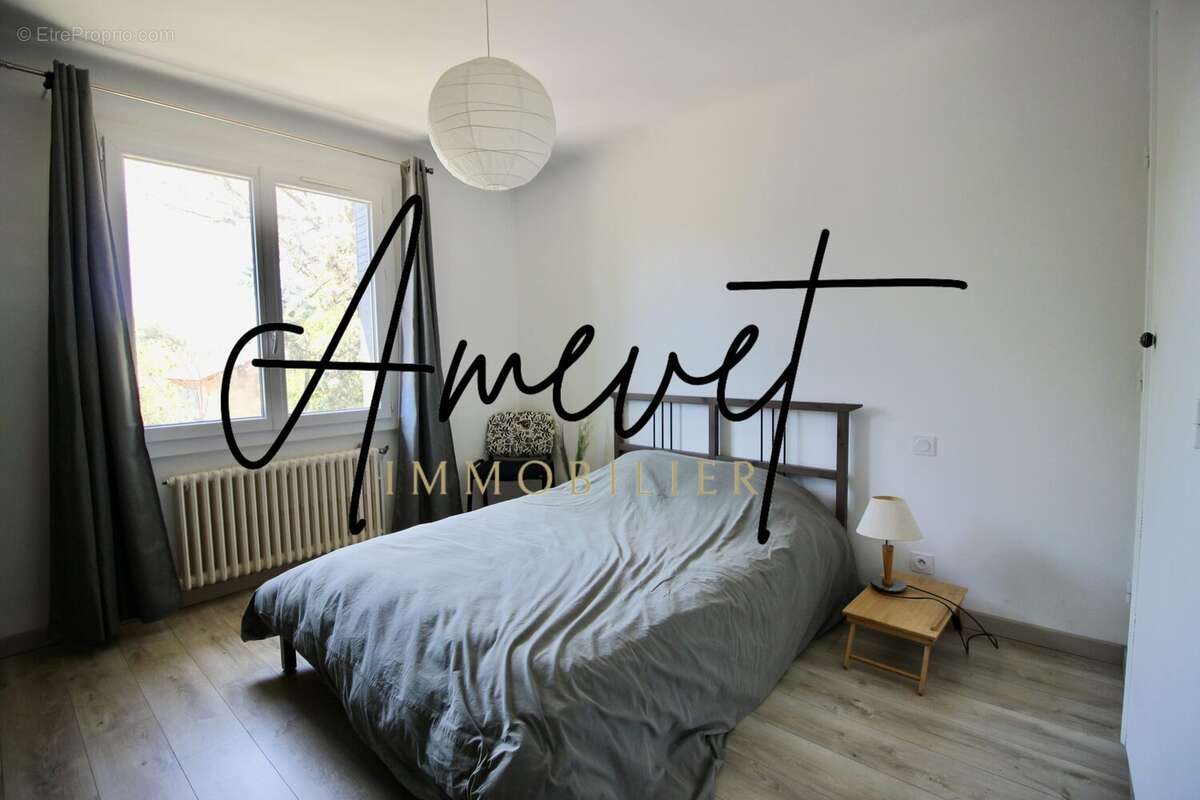 Maison à MORIERES-LES-AVIGNON