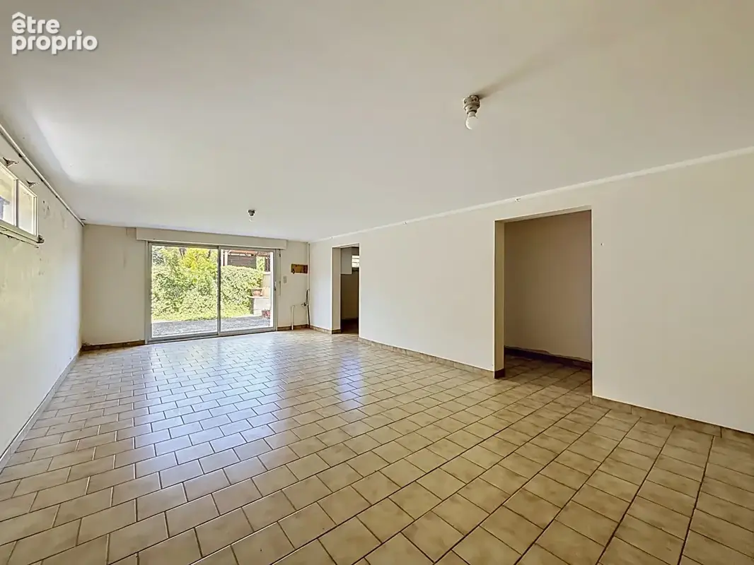 Maison familiale avec grand terrain Centre de Doué-la-Fontaine - photo 13