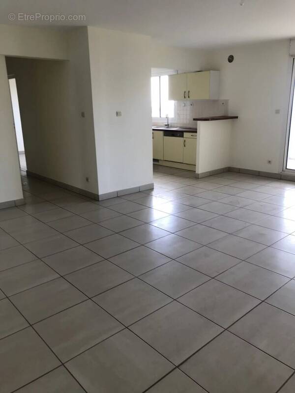 Appartement à SAINT-DENIS