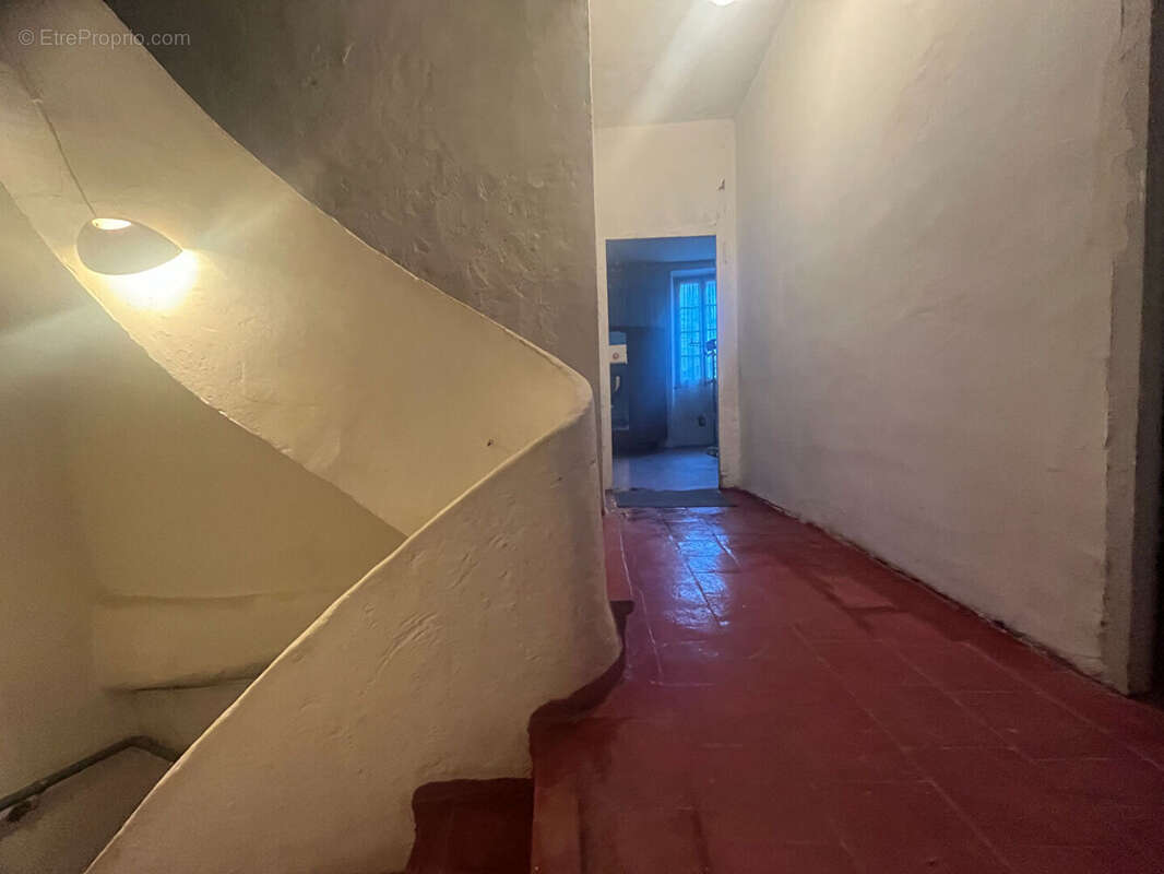 Maison à CASCASTEL-DES-CORBIERES