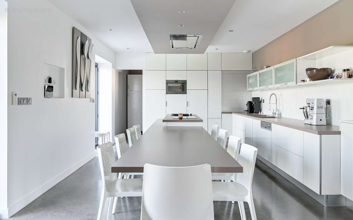 Maison à CHAMPAGNE-AU-MONT-D&#039;OR