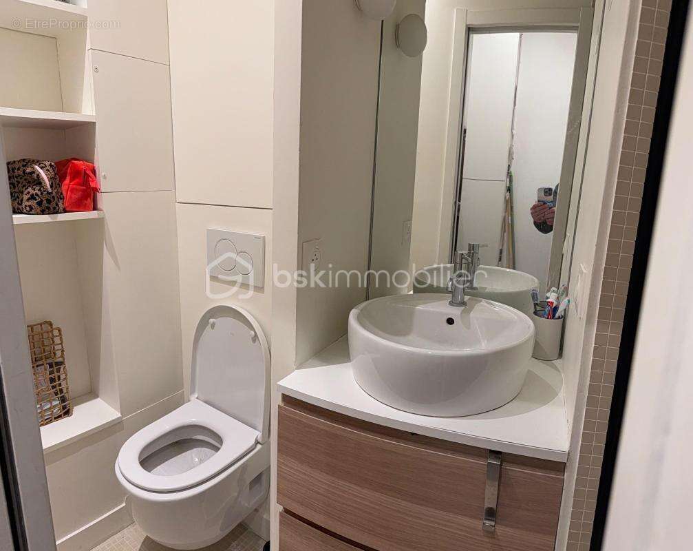 Appartement à PARIS-15E