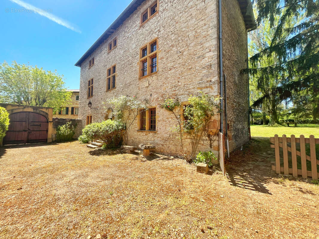 Maison à MORANCE