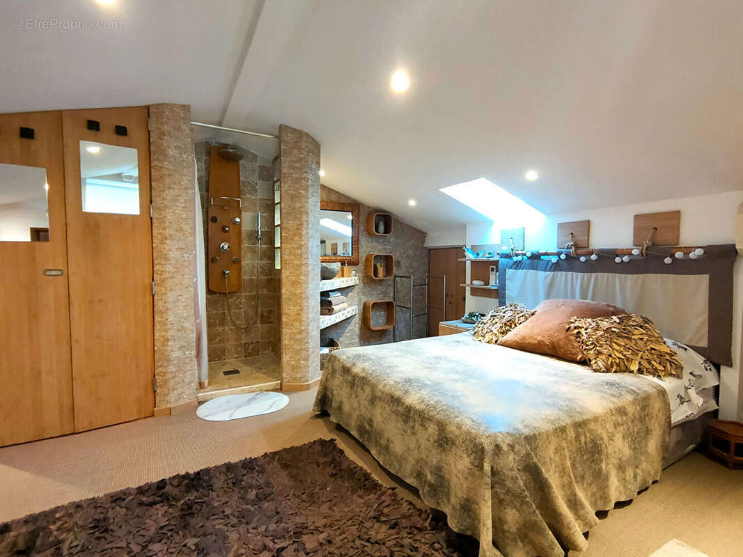 Maison à MANDELIEU-LA-NAPOULE