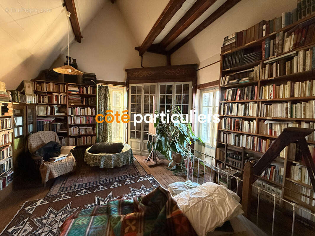 Maison à SAINT-AMAND-MONTROND